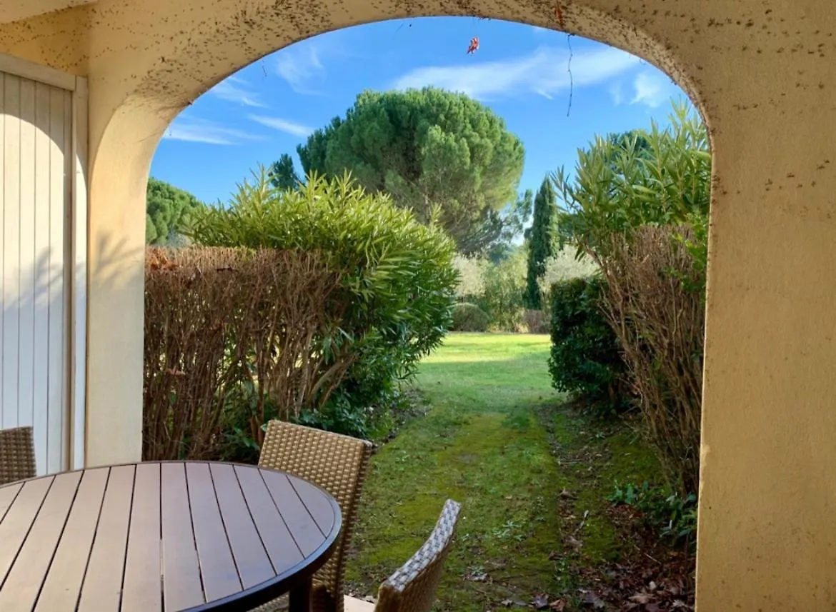 Studio 4 Personnes Golf International Pont Royal Mallemort